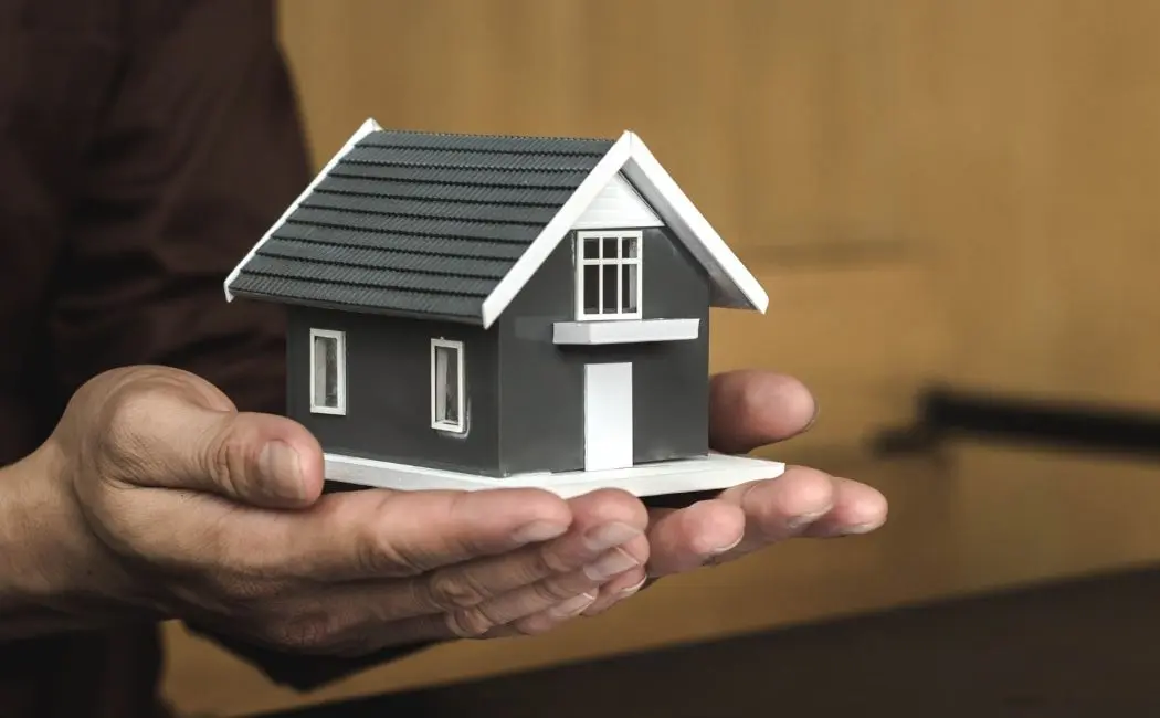 Umowa wiązana kupna nowej i sprzedaży starej nieruchomości – co warto wiedzieć?