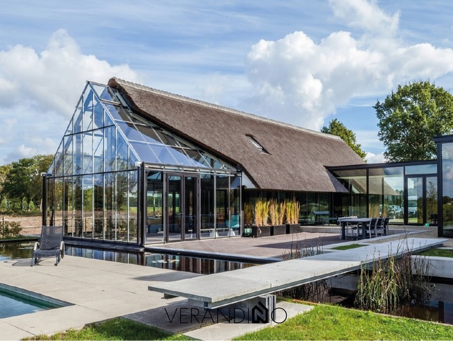 Połączenie nowoczesności z tradycją - szklana stodoła w Opolu
