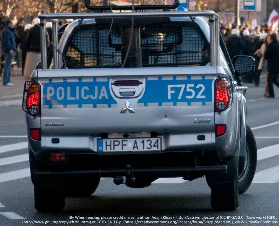 54-latek zatrzymany po strzelaniu z wiatrówki do samochodu na osiedlu