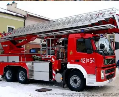 W Opolu 51 strażaków dopracowało musztrę przed majowym wystąpieniem