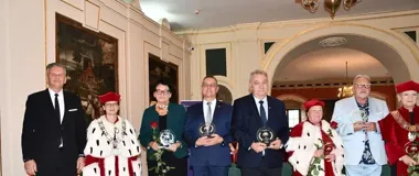 25 lat WSHE w Brzegu. Wojewoda Monika Jurek z wyróżnieniem Złotego Orła