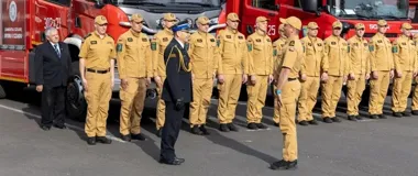 W Opolu zmiana służby miała drugi, poruszający wymiar pod tablicami pamięci