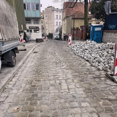 Remonty nawierzchni w centrum – utrudnienia na Podgórnej i Kośnego