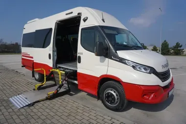 Pięć nowych autobusów ma odciążyć transport uczniów z niepełnosprawnościami