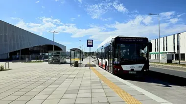 Sześć autobusów dowiezie kibiców na mecz Odry. MZK podaje dodatkowe kursy