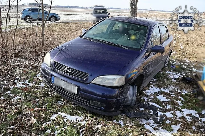 Zostawił kradzionego Opla i nowy telefon - zatrzymali go po 3 dniach