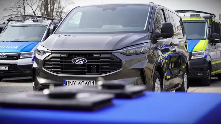 Opolska Policja dostała radiowozy dla psów służbowych, które kosztują fortunę