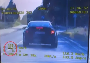 Chciała zaimponować „fajnym chłopakom” - 19-latka jechała 115 km/h