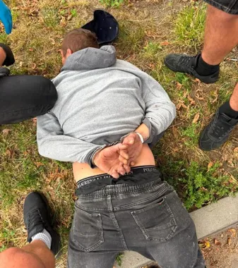 Uciekał przed kluczborskimi kryminalnymi. 30-latek trafił do więzienia