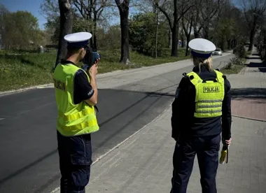 Majówkowy powrót pod policyjną kontrolą - ruch skoczy po południu