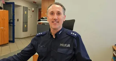 Dyżurny z Strzelec Opolskich doprowadził do ratunku kobiety z nożem