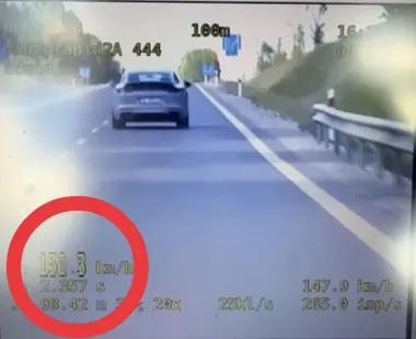 Kierowca porsche na DK45 jechał 149 km/h - recydywa podbiła karę