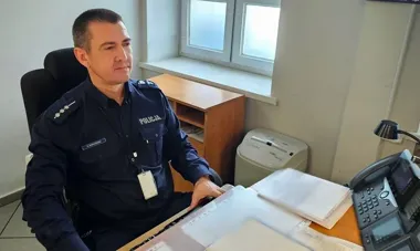 Nastolatka zapowiedziała samobójstwo. Policjanci szukali jej po e-mailu