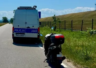 Przejechał na czerwonym i zignorował drogówkę - miał ponad 2 promile