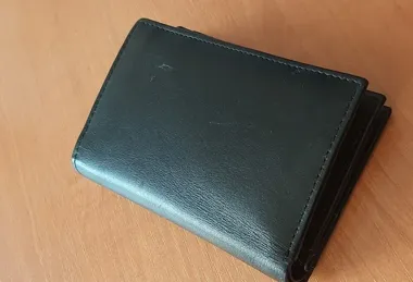 Ukraść perfumy i zgubić portfel - tak skończył się wypad do sklepu w Grodkowie