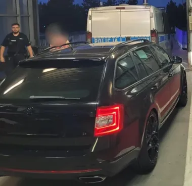 Dwumiesięczny chłopiec pilnie jechał do szpitala, policja ruszyła z eskortą