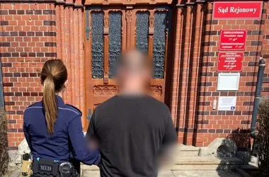 Pijany kierowca uciekł pieszo - 33-latek skazany na 2 lata i 8 lat zakazu