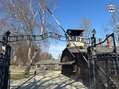 Opolscy policjanci zobaczyli Auschwitz - ta lekcja nie była zwykła
