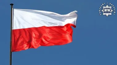 Flaga z napisem to błąd - MSWiA przypomina zasady przed 2 maja