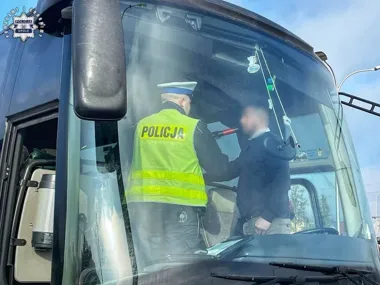 Autokary pod lupą policji w Opolu. Dotąd bez nieprawidłowości