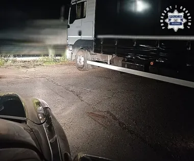 Bukiet na stole i 220 tysięcy złotych zniknęło przed wyjazdem w trasę