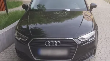 Jeden telefon z Katedralnej i mandat za postój w strefie zamieszkania